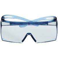 Lunettes de s&eacute;curit&eacute; s&eacute;rie 3700 SecureFit, Lentille Bleu, Antibu&eacute;e, ANSI Z87+/R&eacute;pond ou surpasse la norme CSA Z94.3 St. Lawrence Industrial & Safety Supply