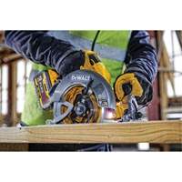 Ensemble scie circulaire sans fil Flexvolt Max** avec frein &eacute;lectrique, 7-1/4", 60 V St. Lawrence Industrial & Safety Supply