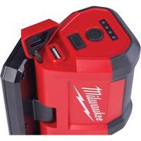Projecteur &agrave; faisceau large pour entretien et r&eacute;paration avec chargeur USB M12 Rover, DEL, 700 lumens St. Lawrence Industrial & Safety Supply