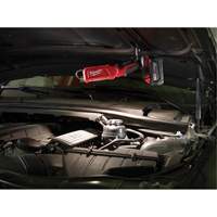 B&acirc;ton lumineux M18, Crochet, Rechargeable, 300 lumens St. Lawrence Industrial & Safety Supply