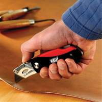 Couteau utilitaire pliant, 2-3/8" lame, poign&eacute;e en Plastique/Coussin&eacute;e St. Lawrence Industrial & Safety Supply