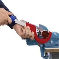 Coupe-tubes KNIPEX TubiX&reg; XL 10-1/4", Capacit&eacute; de 5/64"- 3" St. Lawrence Industrial & Safety Supply