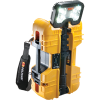 Syst&egrave;mes d'&eacute;clairage &agrave; distance 9490, DEL, 53,3 W, 6000 lumens, Boîtier en Plastique St. Lawrence Industrial & Safety Supply