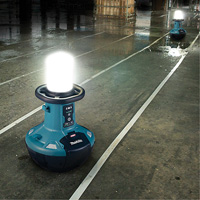 Lampe de chantier &agrave; DEL auto-redressante 40Vmax XGT (outil seulement)?, DEL, 5500 lumens St. Lawrence Industrial & Safety Supply